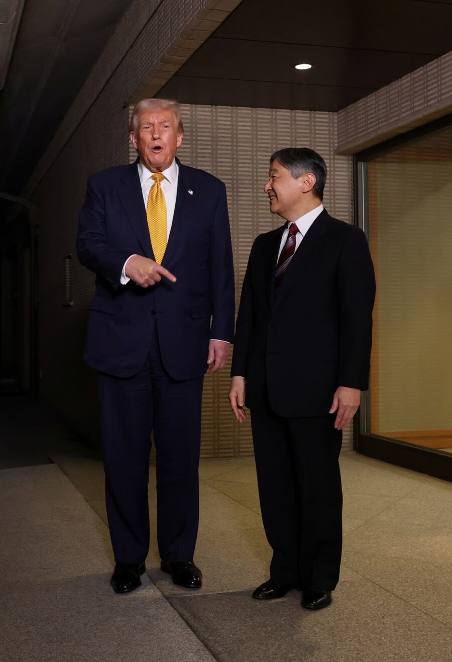 트럼프 손가락질 가지고 까는 게 웃기기는 하네_1.png