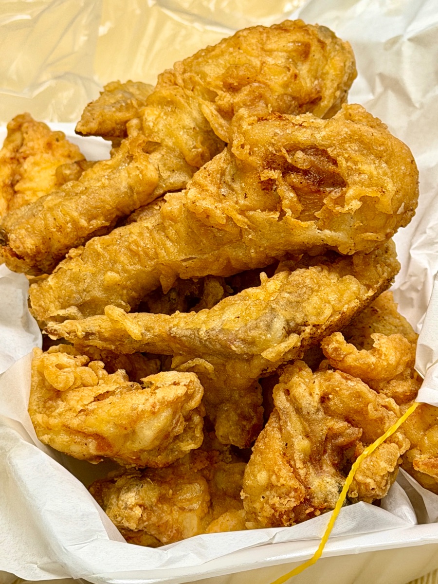 회사 점심시간(시장표 치킨,순대,어묵튀김)_1.jpeg