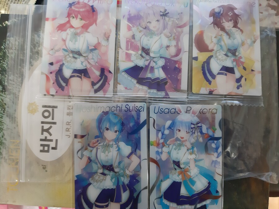 홀로라이브 웨하스 카드 도착했다_3.jpg