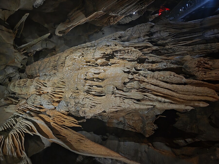 동굴탐험 왔다_4.jpg