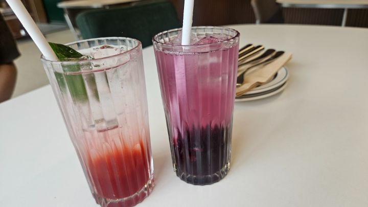 제주 2일차 점심 천도복숭아가 올라간 제대로 된 화덕피자!_2.jpg