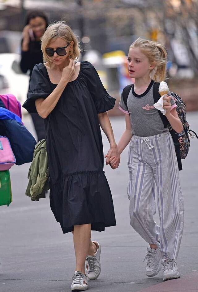 아들 + (전) 아들과 함께 여행을 다니는 미국 배우의 사진.jpg_5.jpg