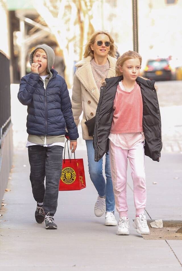 아들 + (전) 아들과 함께 여행을 다니는 미국 배우의 사진.jpg_9.jpg