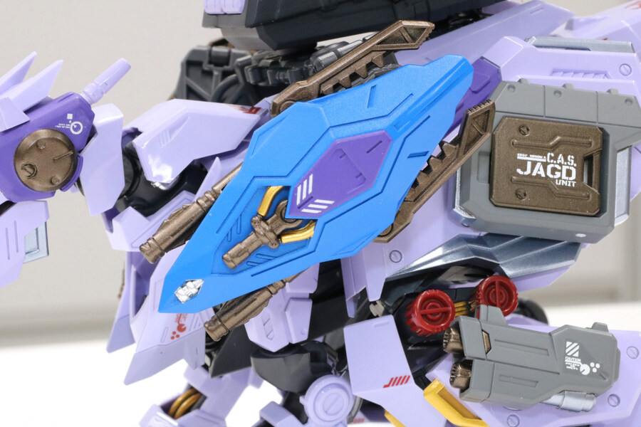 [타카라토미] 강철기신 아다마스 마키나 버서크 퓨러 체인징 아머 개발담당자 인터뷰_21.jpg