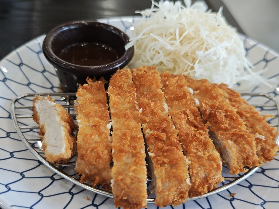 점심 메뉴는 돈까쓰!_1.jpg