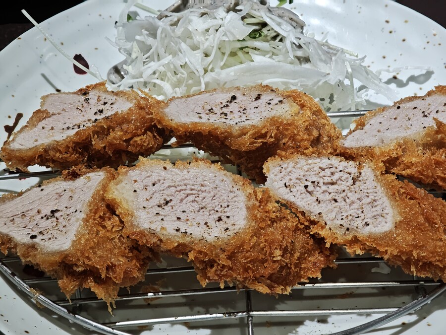 점심 메뉴는 돈까쓰!_6.jpg