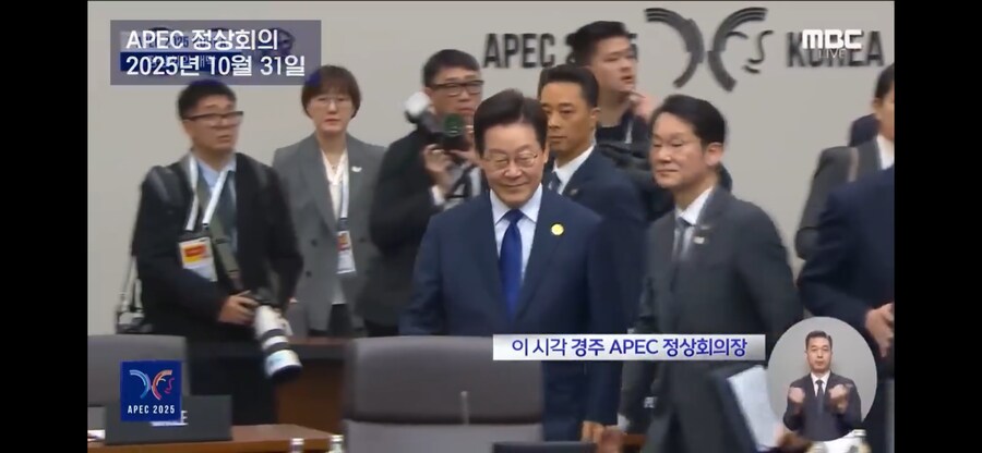 ???:오빠..거기 아니야_1.png