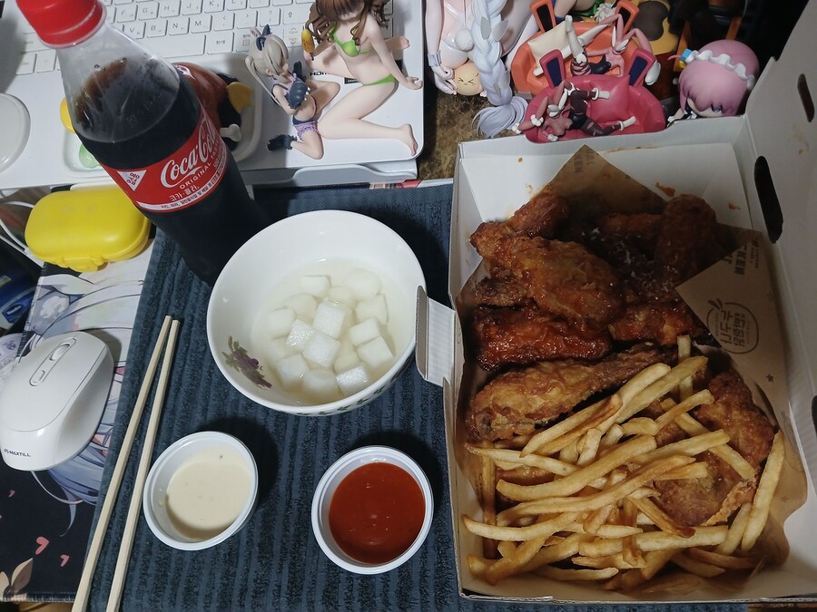 치느님 일용할 양식을 주셔서 감사드리며_1.jpg