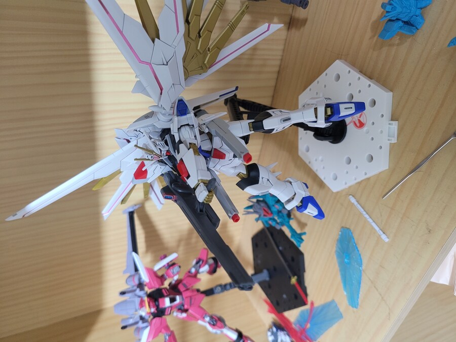 건프라) 데스티니 최종 결전 컬러 레일건 아쉽다_1.jpg