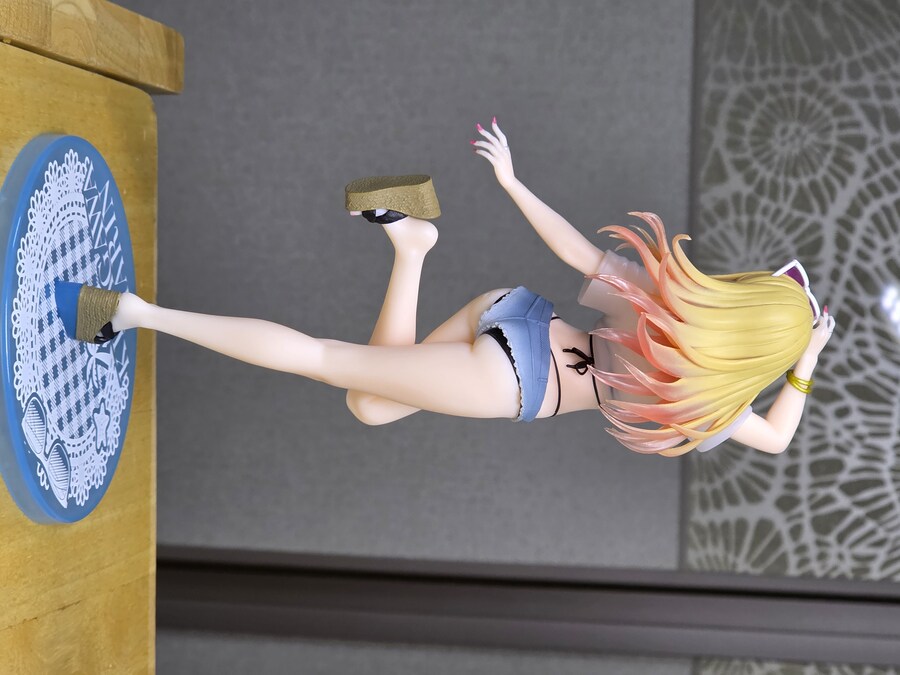 [AI수정] 키타가와 마린 피규어_2.jpg