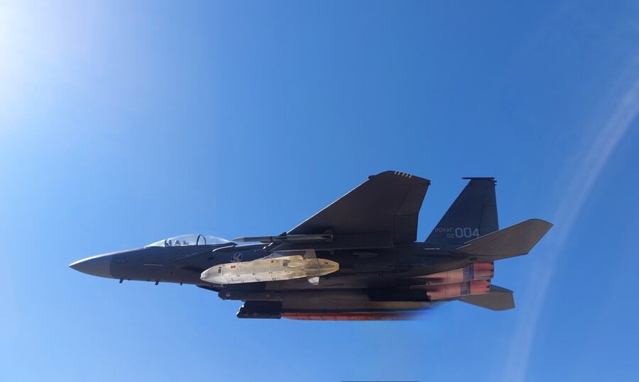 [미사일을 위하여 만들어본 항공기] 1/48 F15K with Taurus._28.jpg