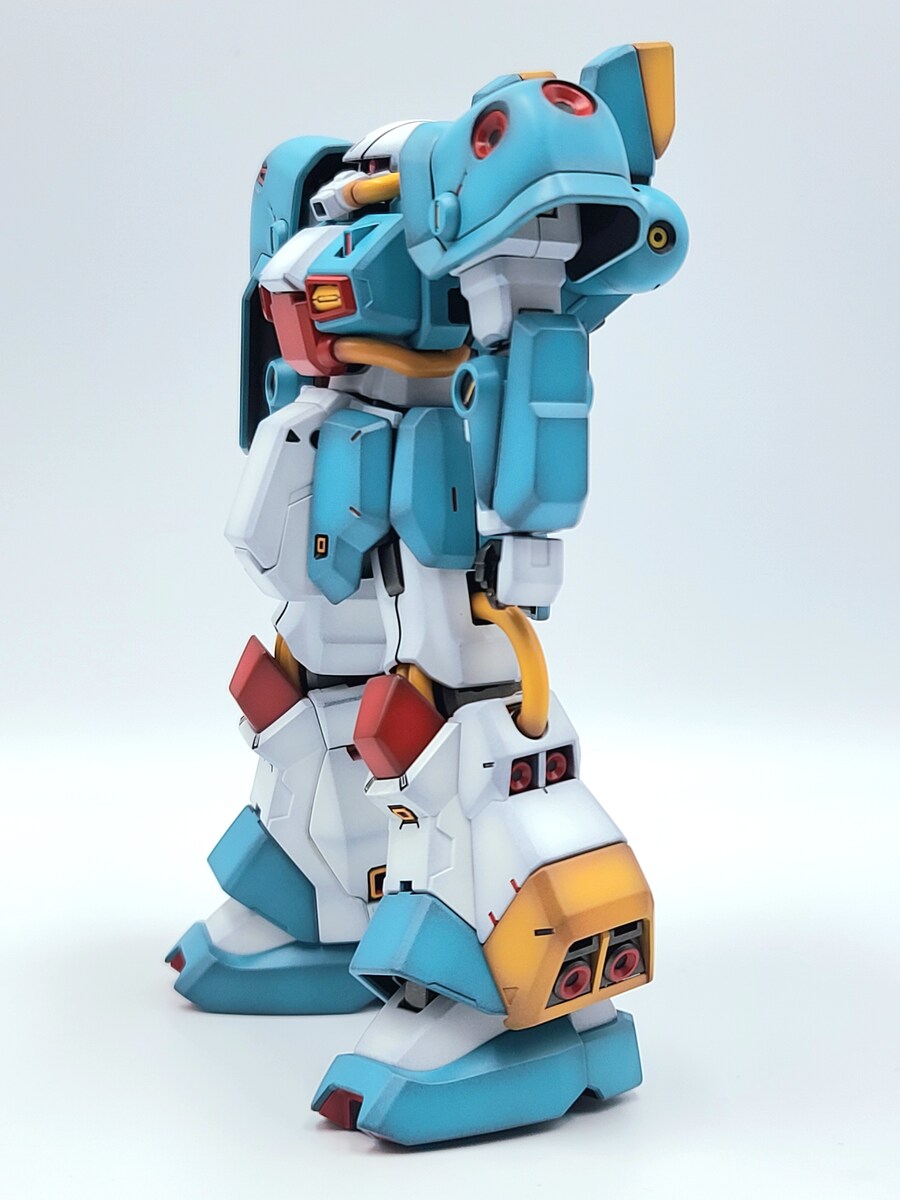 HGUC 하비 하이잭 역습의샤아 컬러 명암도색 입니다._5.jpg