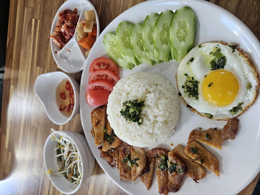 [괴산] 베트남식 고기볶음밥_11.jpg