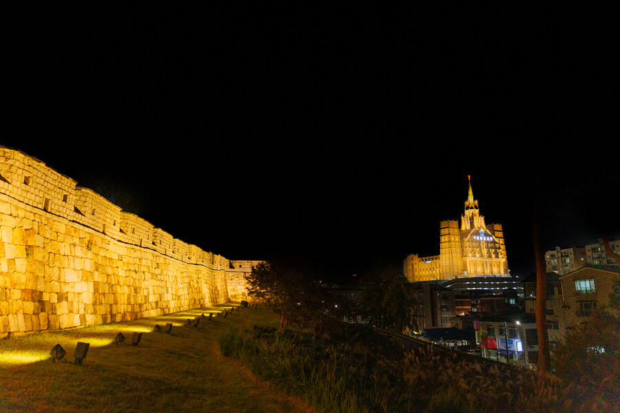 수원화성과 수원제일교회_6.jpg