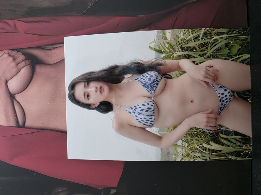 AOI 1st 사진집 I'm Beauty_3.jpg