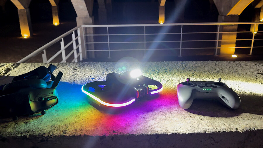 어두운 폐건물 탐사를 위한 드론의 필수 아이템은 뭘까?_3.jpg