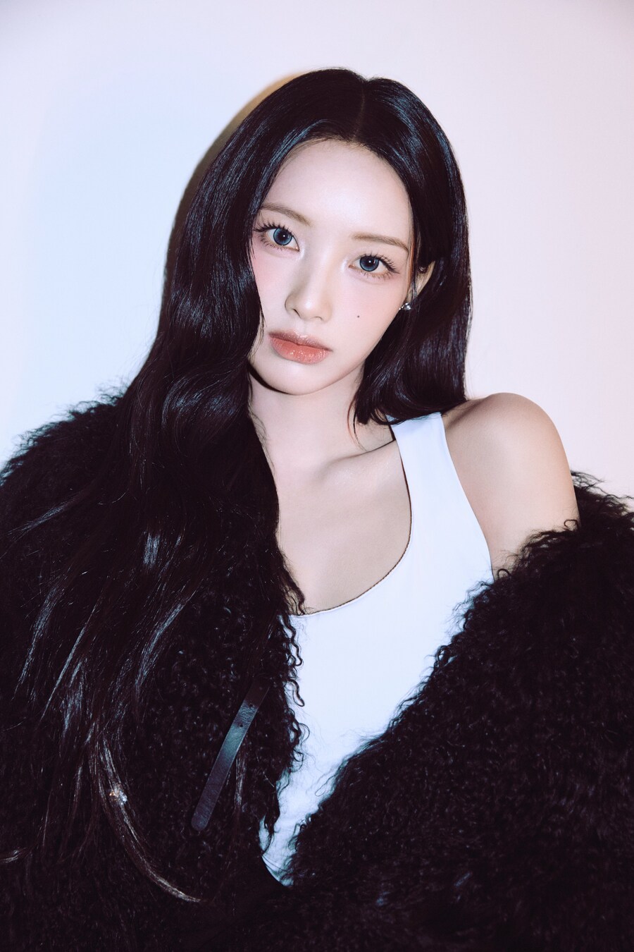 [리센느] "lip bomb" 콘셉트 포토 1_2.jpg