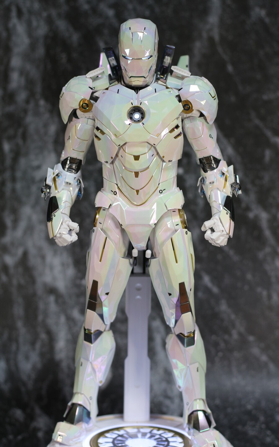 [핫토이] 아이언맨 마크4 프랙탈아머 서브제로_19.jpg