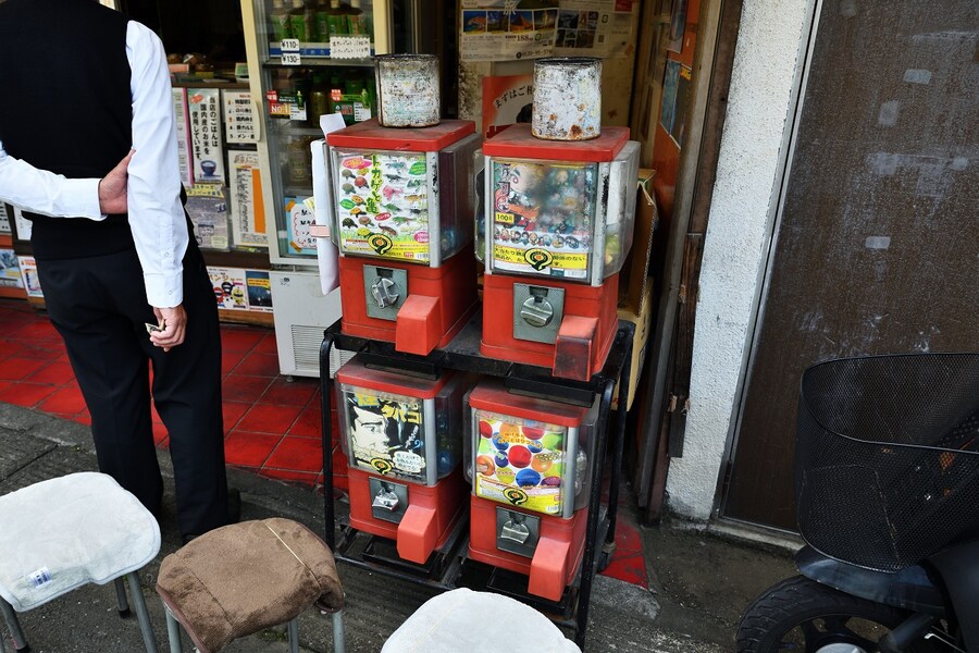 일본, 가차폰(뽑기)이 있는 도시락 가게🍱_2.jpg