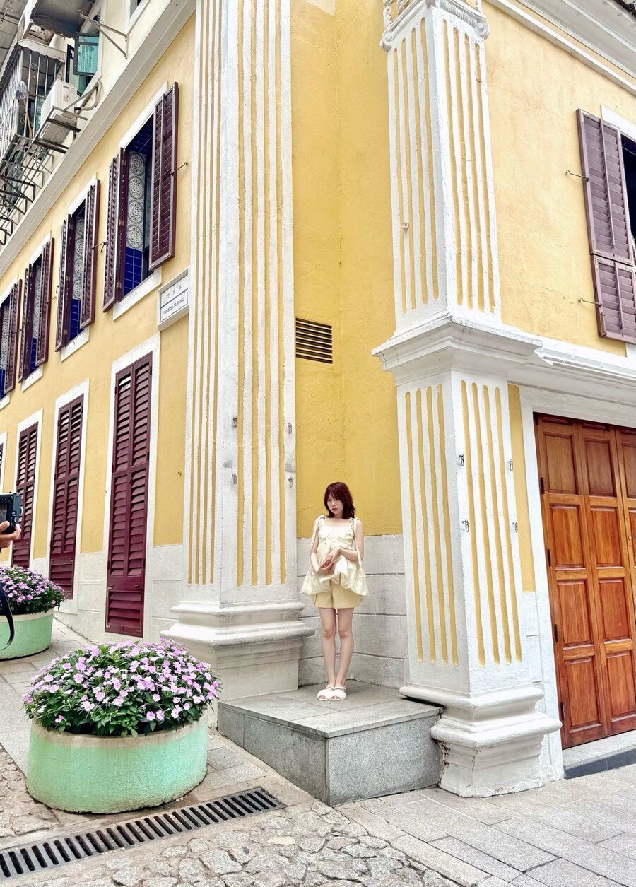 다테 사유리 2nd 사진집 「シルエット」 11월 6일 발매_8.jpg