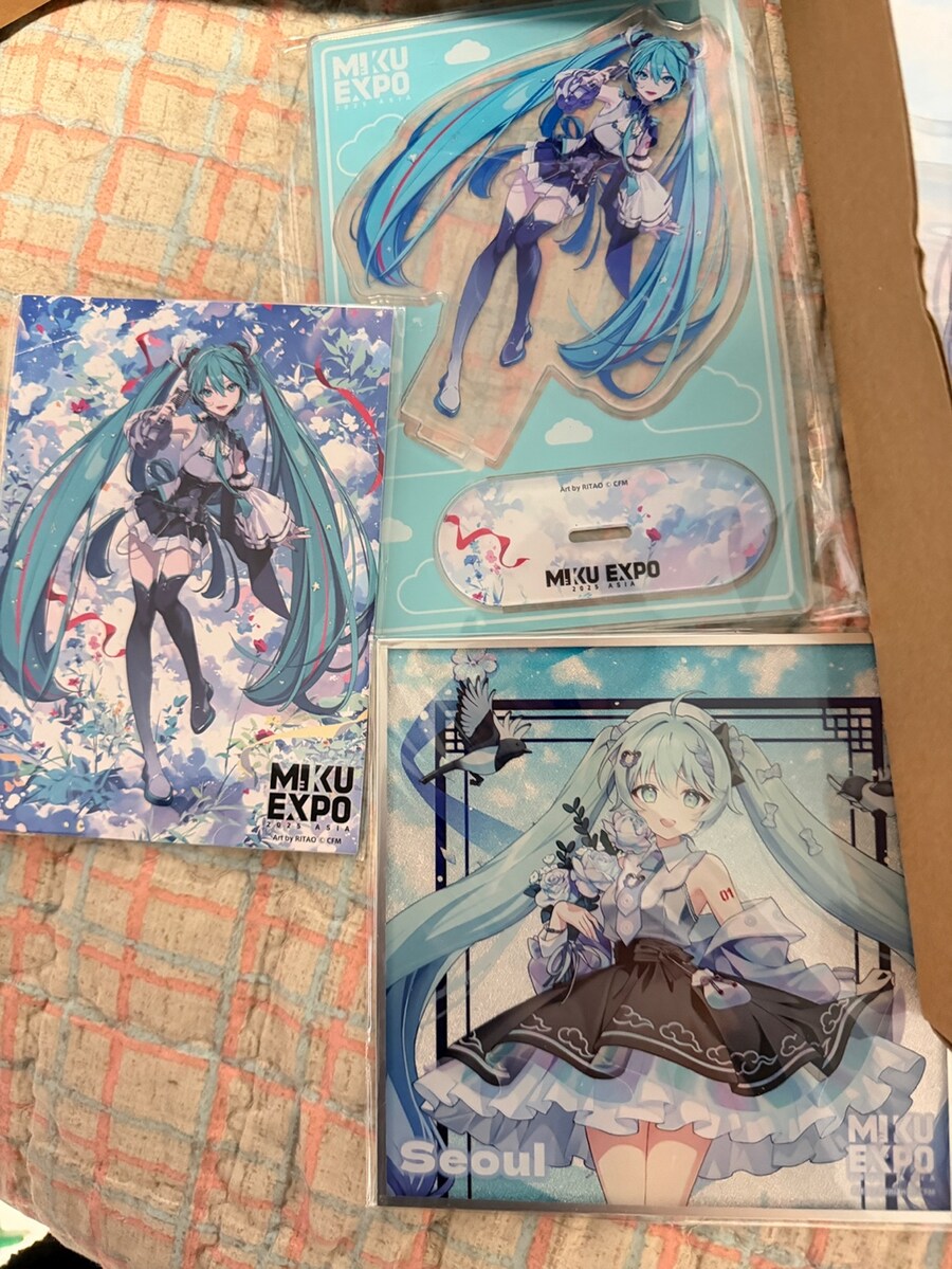 미쿠 엑스포 굿즈 도착_3.jpg