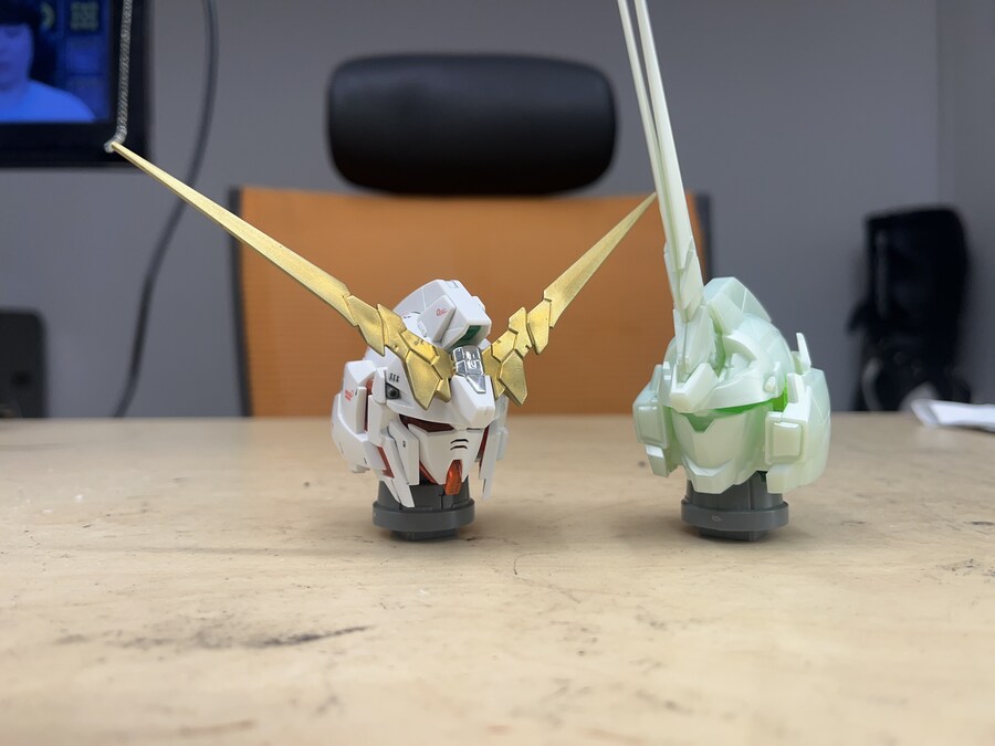 메가사이즈 RX-0 Unicorn Gundam (유니콘모드)_5.jpg