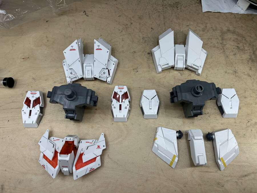 메가사이즈 RX-0 Unicorn Gundam (유니콘모드)_7.jpg