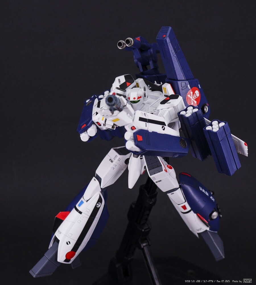 [MACROSS] PLAMAX 1/72 VF-1S 스트라이크 배트로이드 발키리_22.jpg