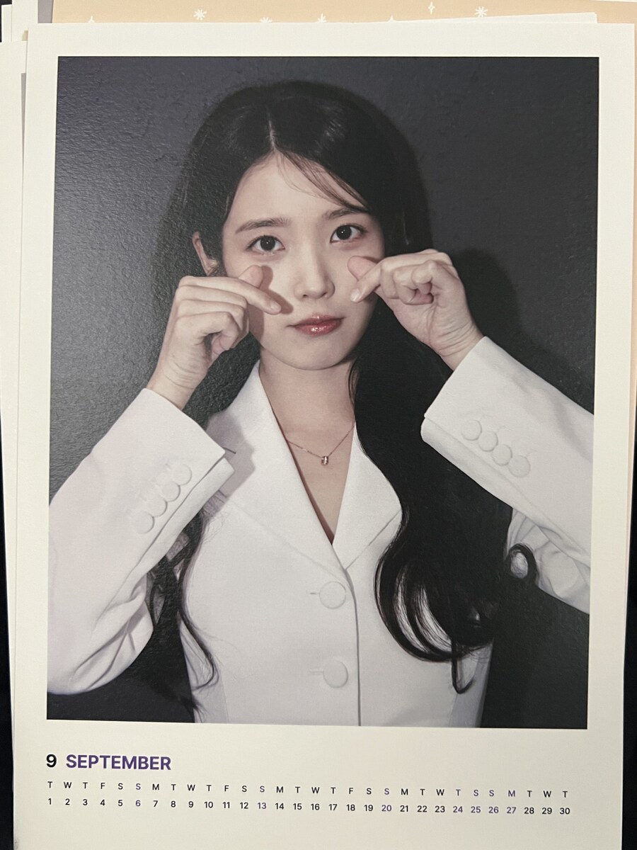 2026 푸라닭 아이유 캘린더_9.jpg