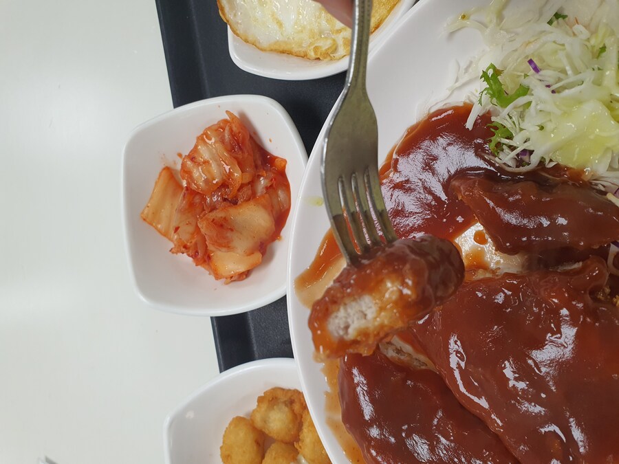 구내식당 돈까스_2.jpg
