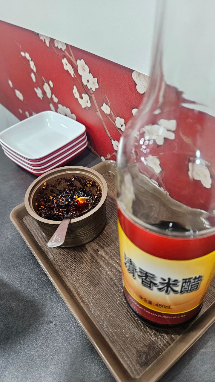 연남 항저우샤오롱바오에서 계란군샤롱바오랑 두부!_2.jpg