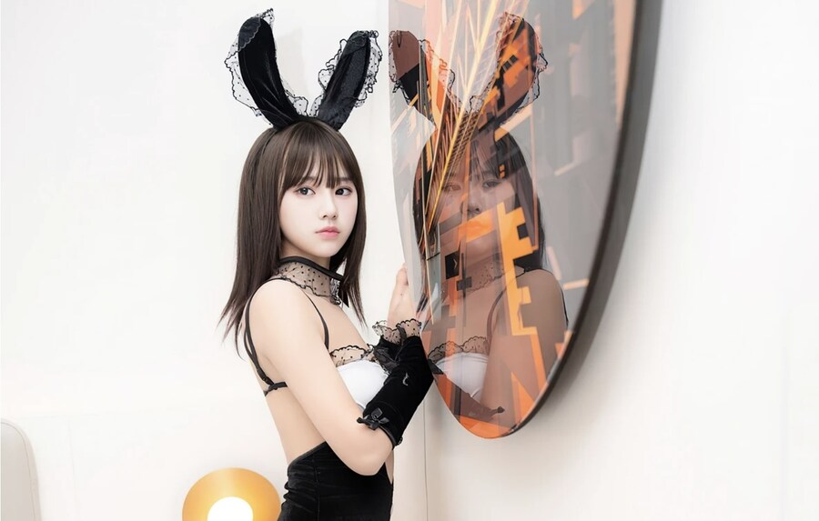 웹서핑하다 코스프레 화보 보고 빵터짐_1.jpg