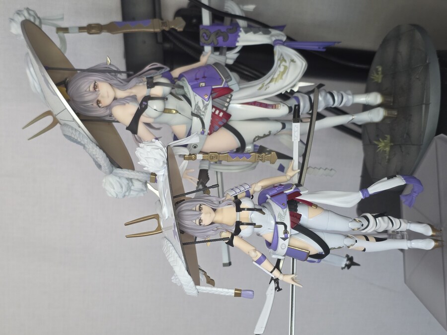 피그마 니케 홍련_1.jpg