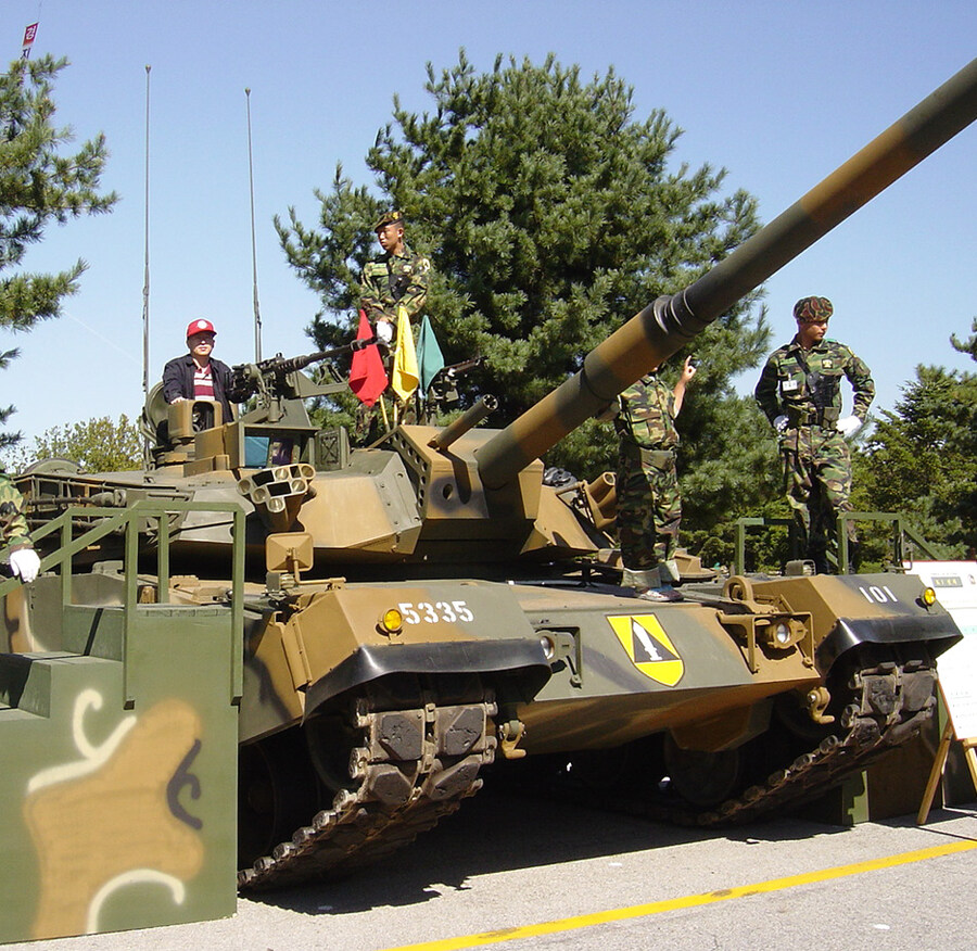 밀덕)19전차가 수방사 소속이던 시절보면 괴랄해보이더라고._1.jpg