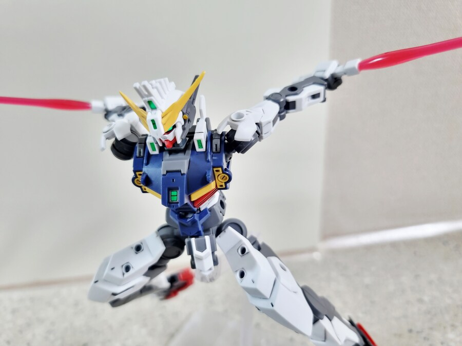 남은 건담은 단 1대뿐.. 건담 지리우스!_9.jpg