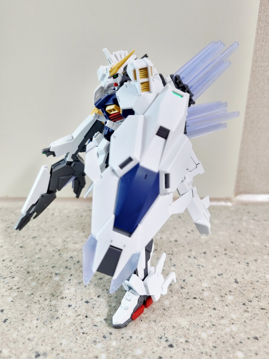 남은 건담은 단 1대뿐.. 건담 지리우스!_12.jpg