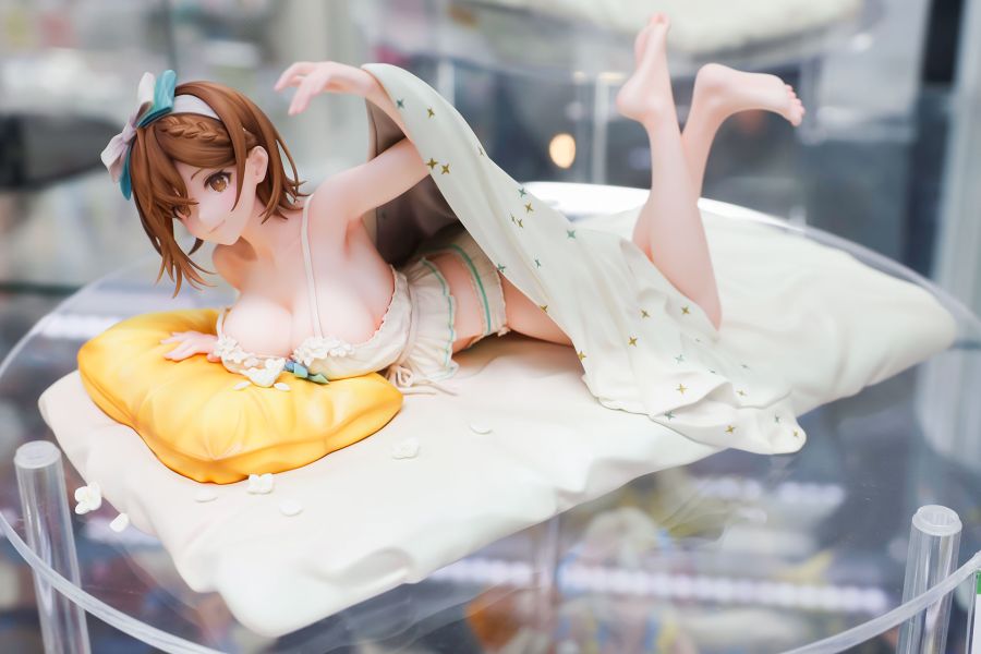 [원더풀 워크스] 1/7 라이자 밤새도록 알케미스트 Ver 아미아미 전시 사진 2_11.jpg