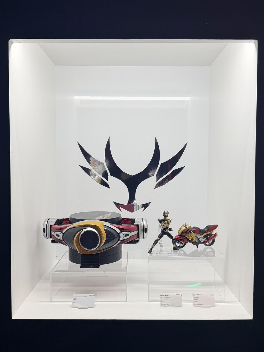 [반다이] 가면라이더 배우들의 타마시이네이션 2025 인증샷_1.jpg