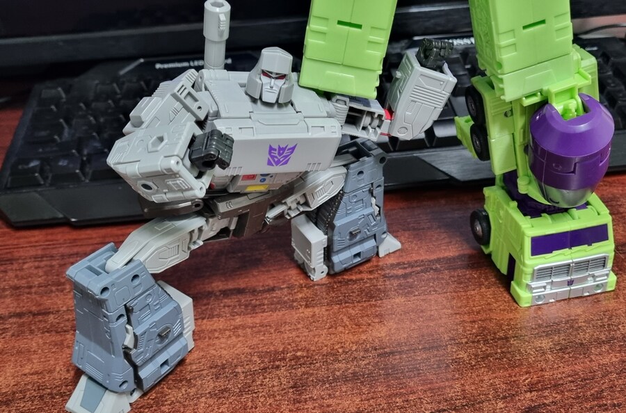 트랜스포머 86 믹스마스터, 스캐빈저_26.jpg