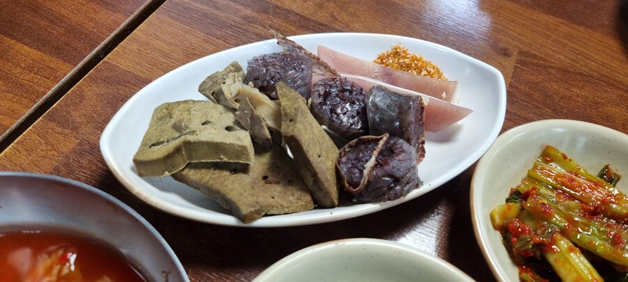 수원 지동 순대 타운 순대보끔 반반_2.jpg