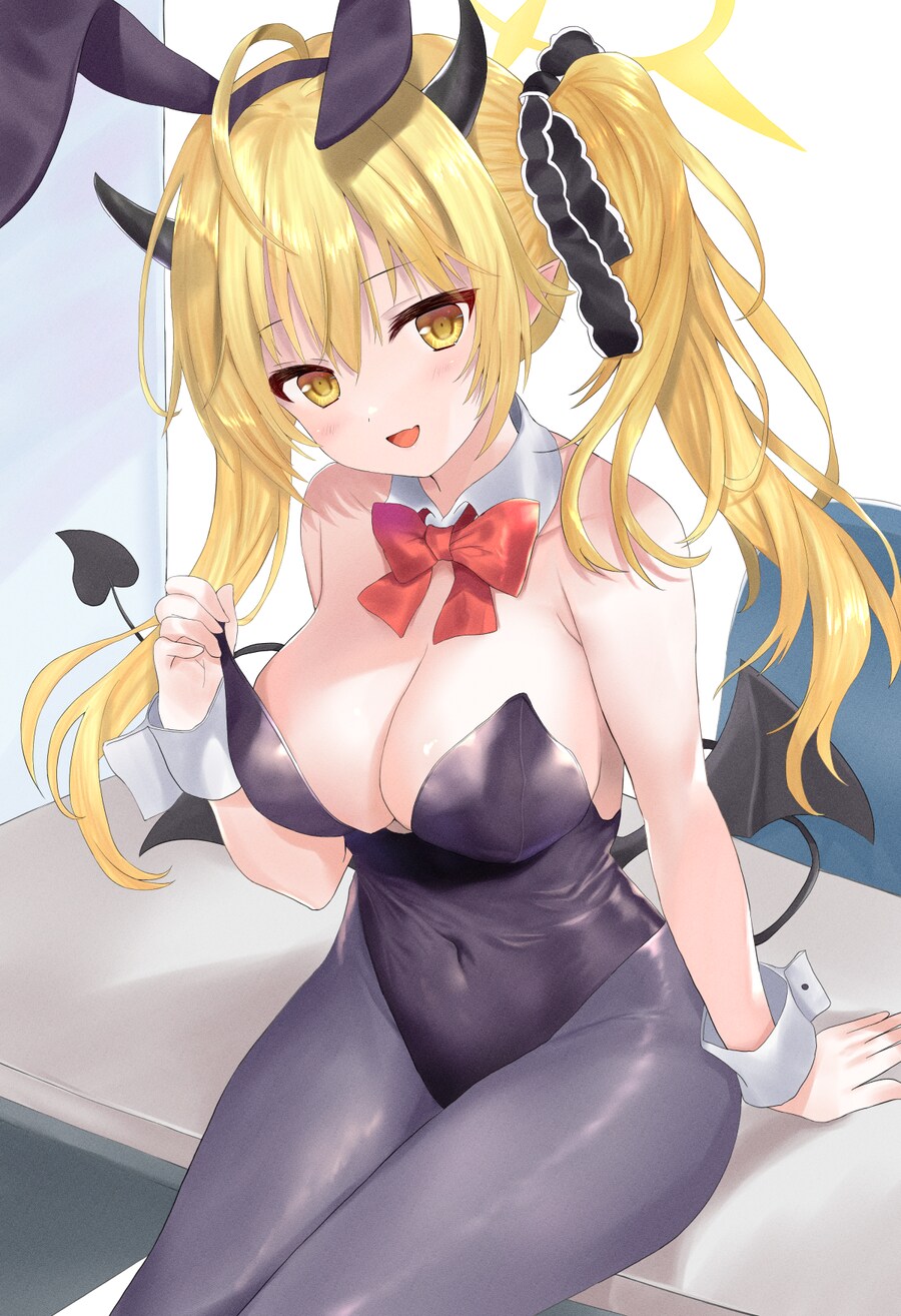 블루아카)바니걸 이부키_1.png