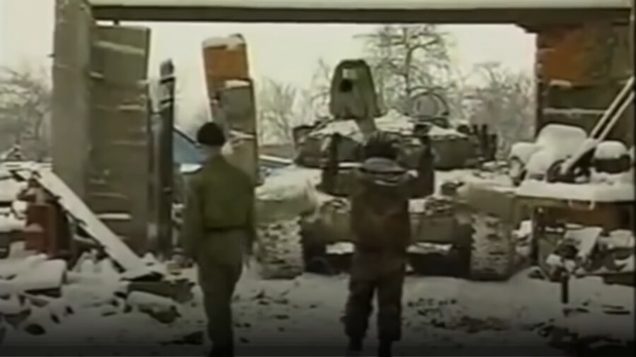 모든 전쟁은 내전이다. 왜냐하면 모든 인류는 형제이기 때문이다._1.png