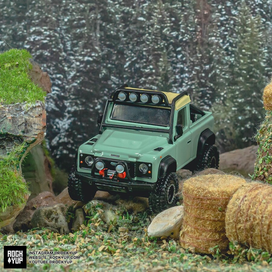 1/64 핫휠엘리트 랜드로버 디펜더90 픽업 민트_5.png