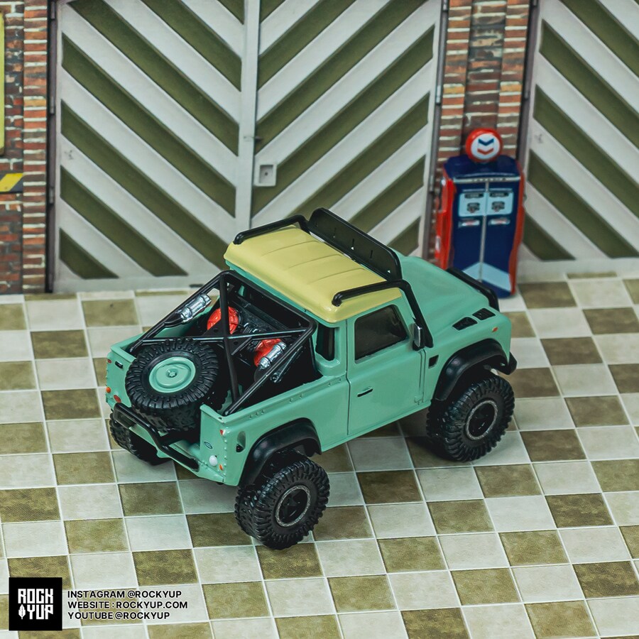1/64 핫휠엘리트 랜드로버 디펜더90 픽업 민트_10.png