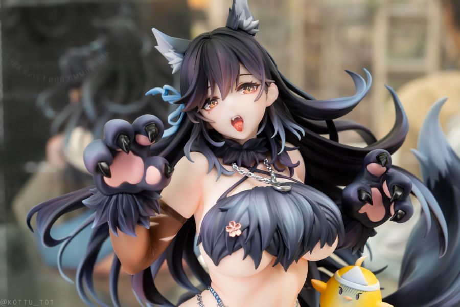 [굿 스마일] 1/7 아주르 레인 - 아타고 달밤의 누나 늑대 전시 사진 2_5.jpg