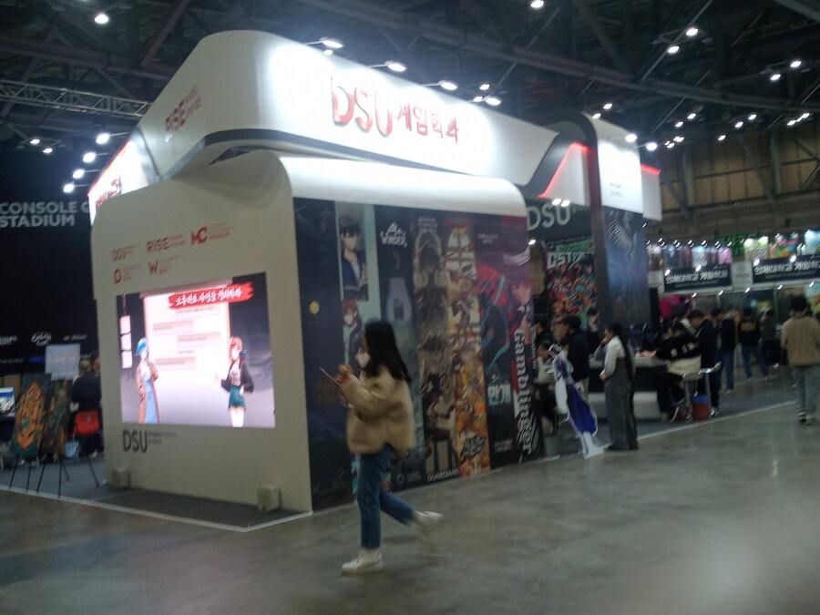 지스타) 스압) 좀 인상적이었던 조선 사이버펑크 게임_3.jpg