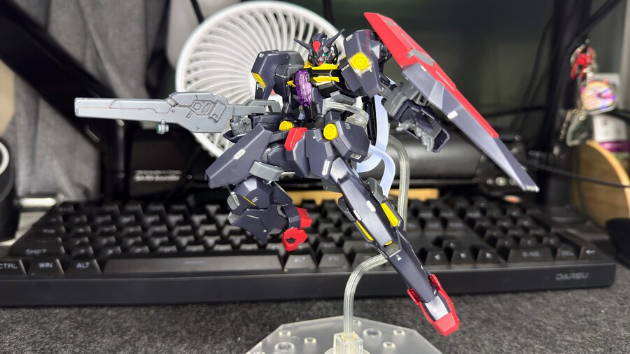 HGOO 건담 플루토네 블랙_7.jpg