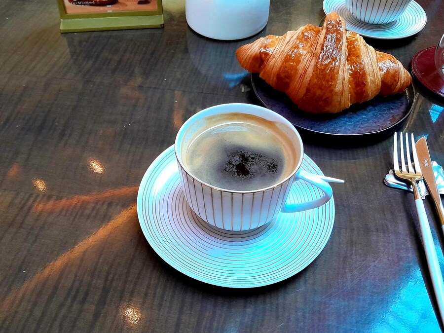 커피 한잔하고 합시다_2.jpg