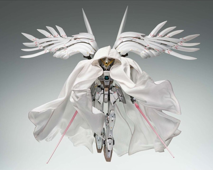 건담]로봇에 망토 씌운 디자인 좋아하긴 하는데_1.jpg