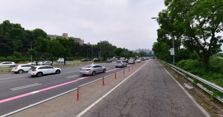 서울에서 배달원들 다 속여서 지옥으로 보내는곳...2_14.png